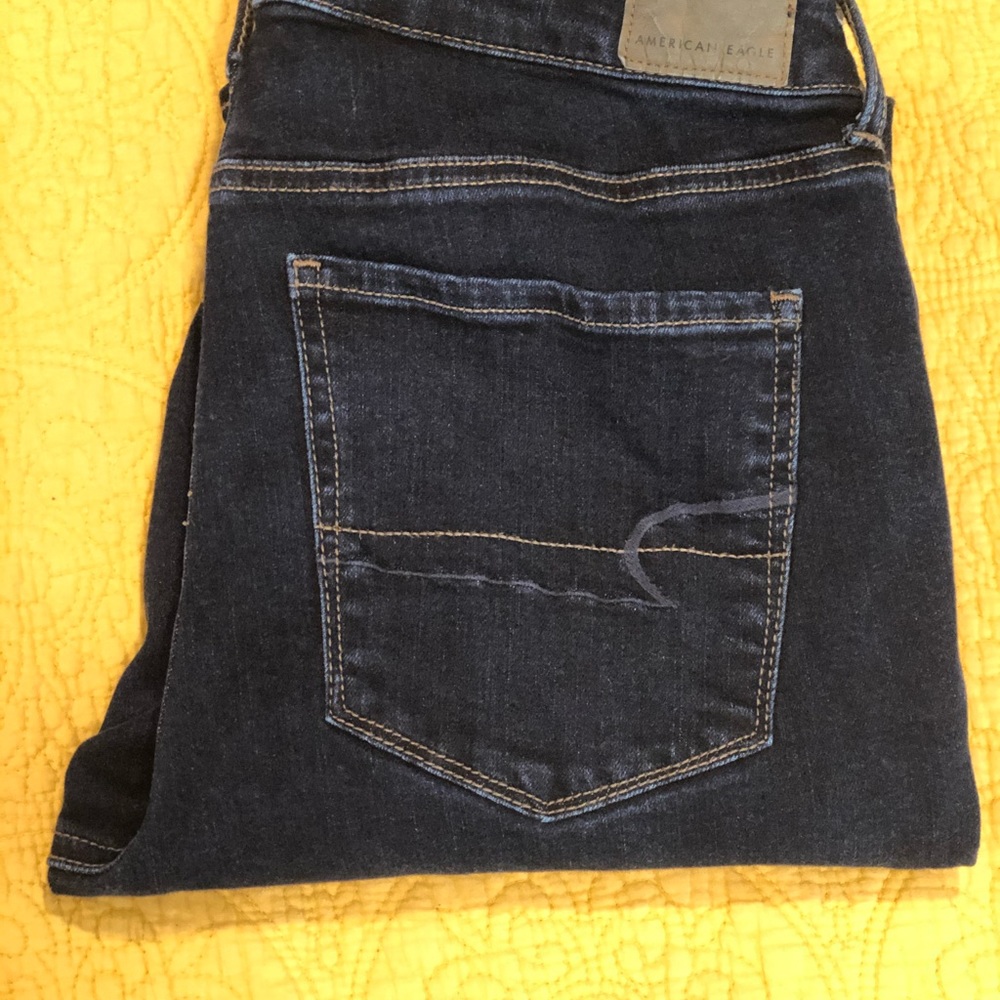women’s American Eagle High Rise Skinny size 8